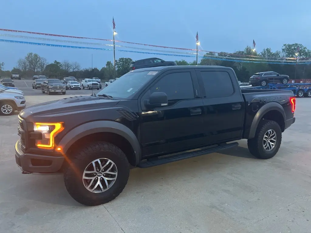 Used 2018 Ford F-150 Raptor with VIN 1FTFW1RG5JFE17630 for sale in Bartlesville, OK
