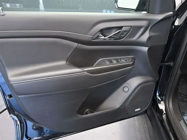 2023 Gmc Acadia SLT photo 14