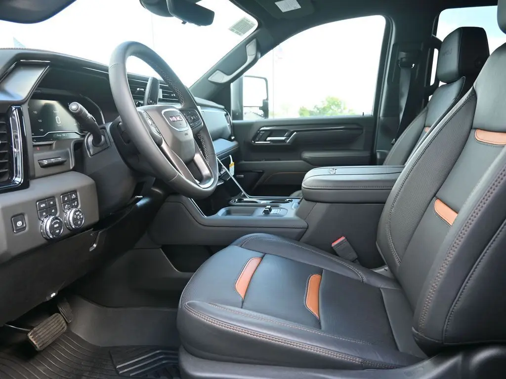 2025 Gmc Sierra HD AT4 photo 11