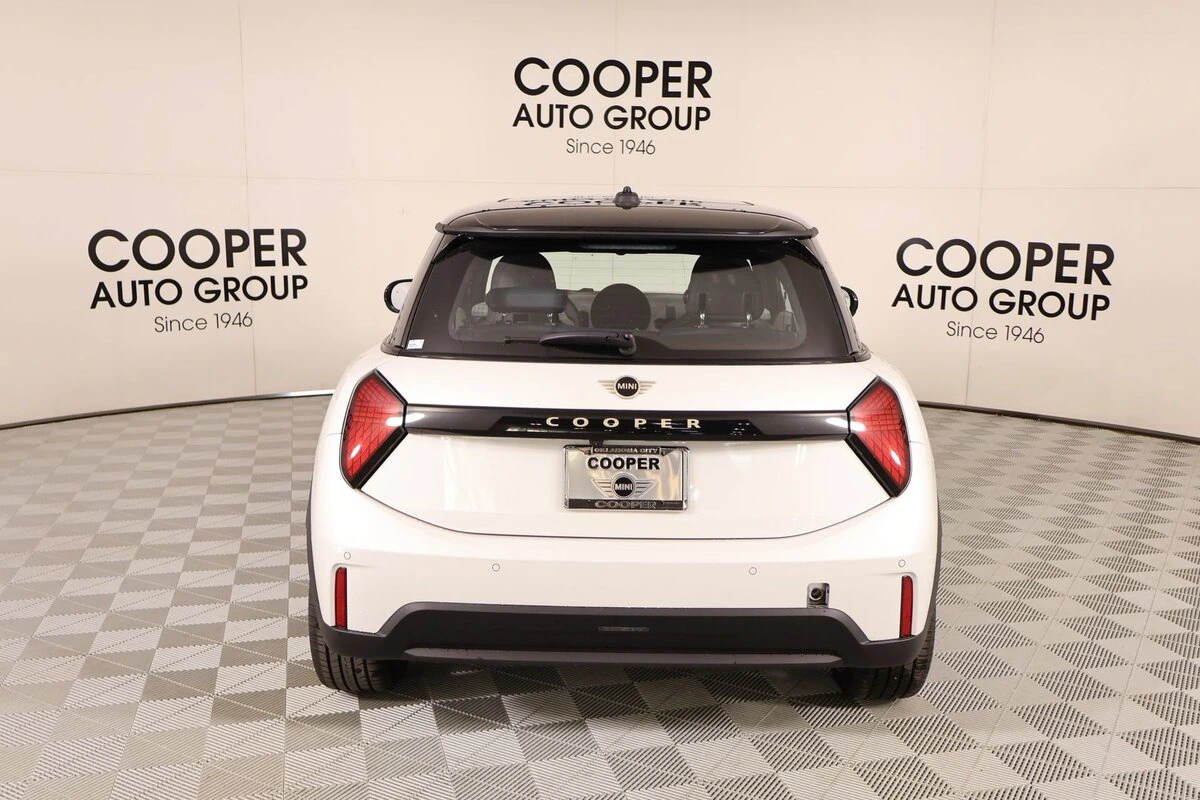 2026 MINI Hardtop 2 Door - Photo 17
