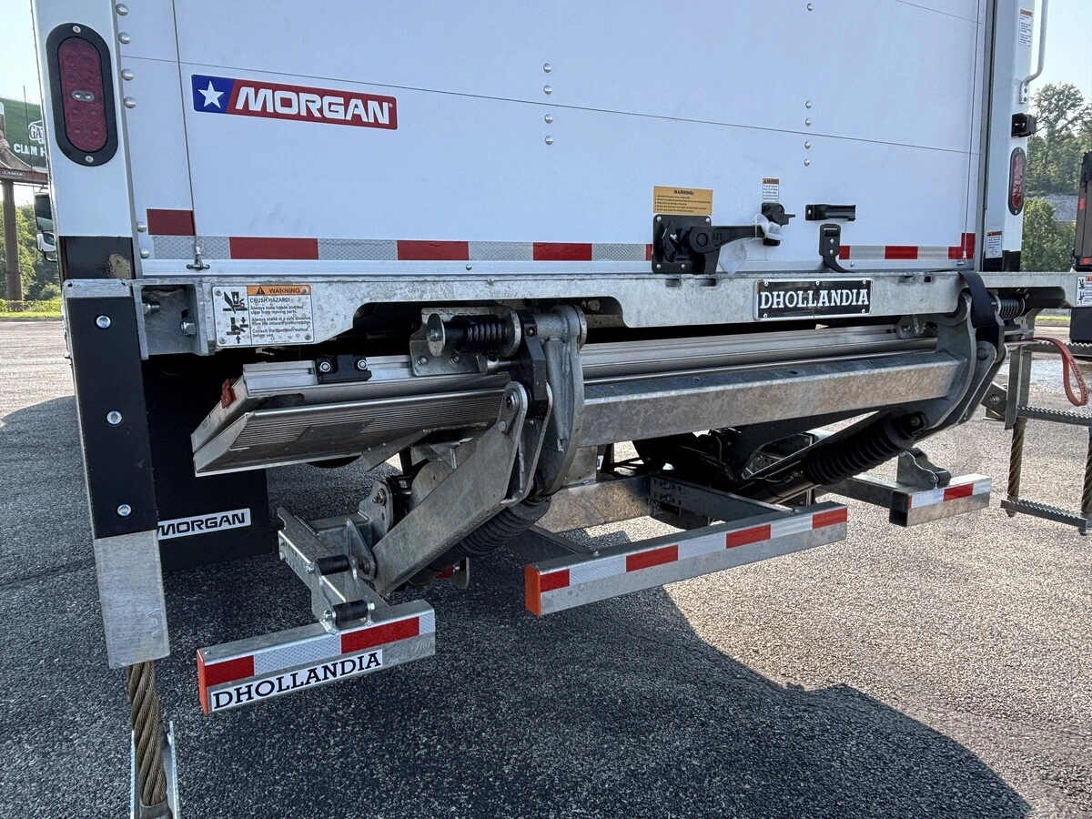 2026 Freightliner M2 106 — photo 8