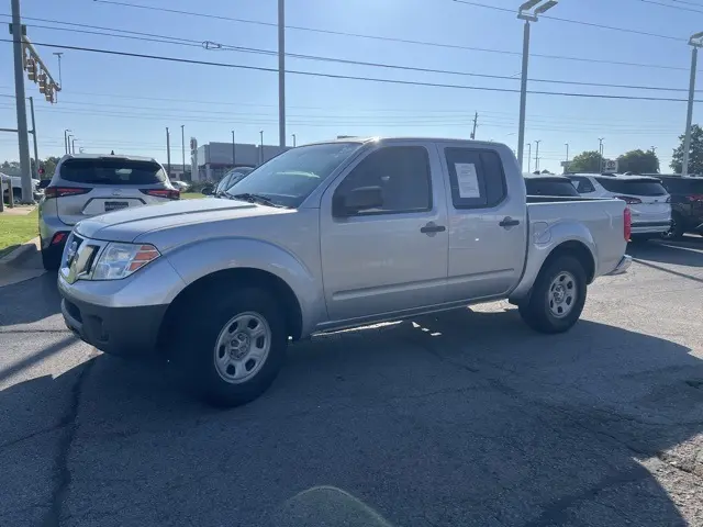 2016 Nissan Frontier S photo 3