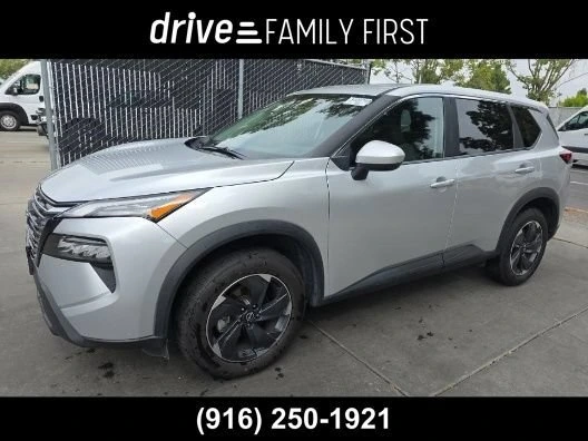 2025 Nissan Rogue SV FWD's photo