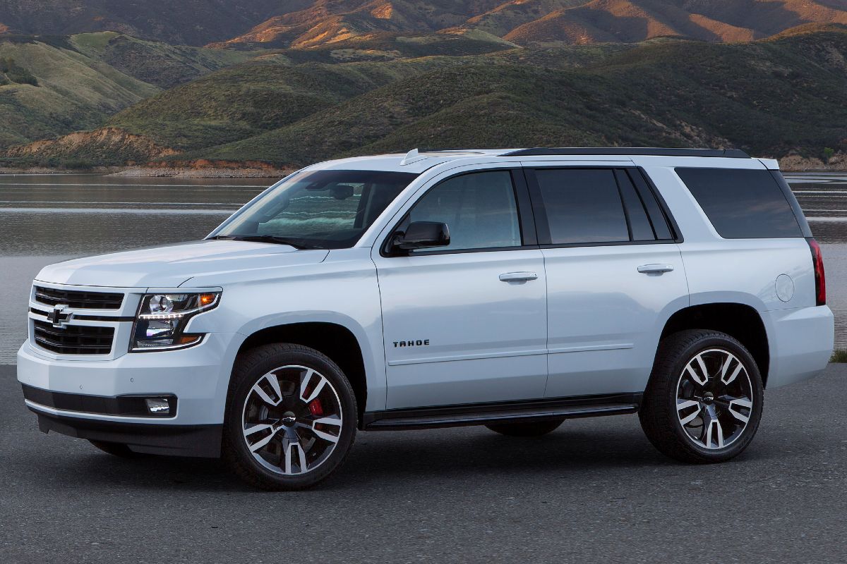 2019 Chevrolet Tahoe Exterior Driver Side Front Profile