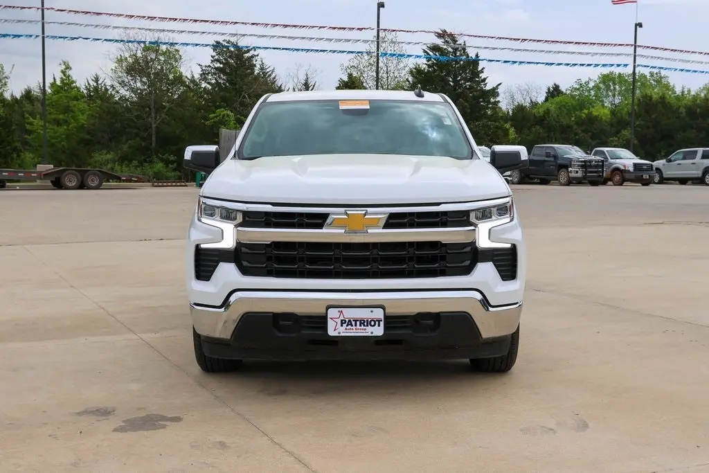Used 2022 Chevrolet Silverado 1500 LT with VIN 3GCPDDEK4NG552656 for sale in Bartlesville, OK
