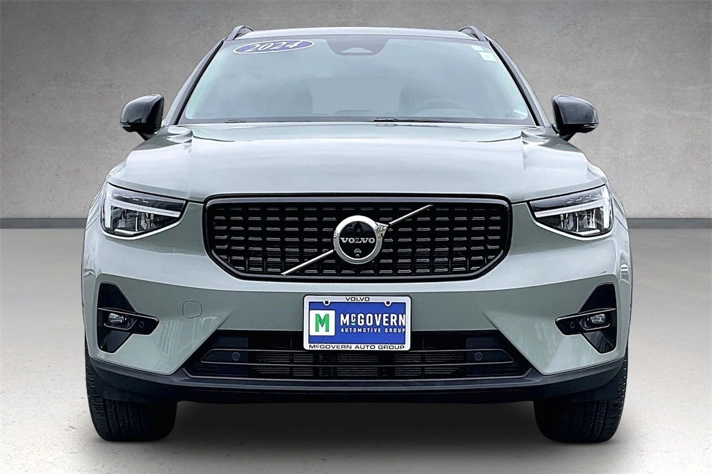 2024 Volvo - image 2