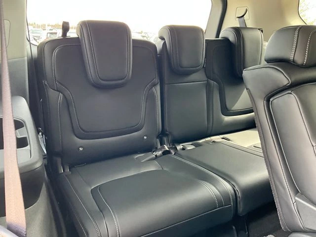 2026 Nissan Armada SV - Photo 27