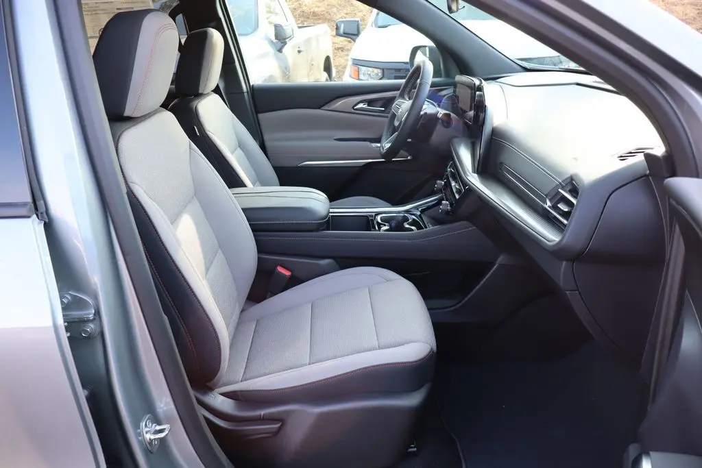 2026 Chevrolet Traverse 1LT photo 43