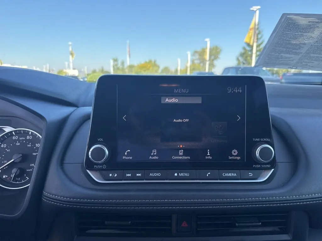 2024 Nissan Rogue S photo 21