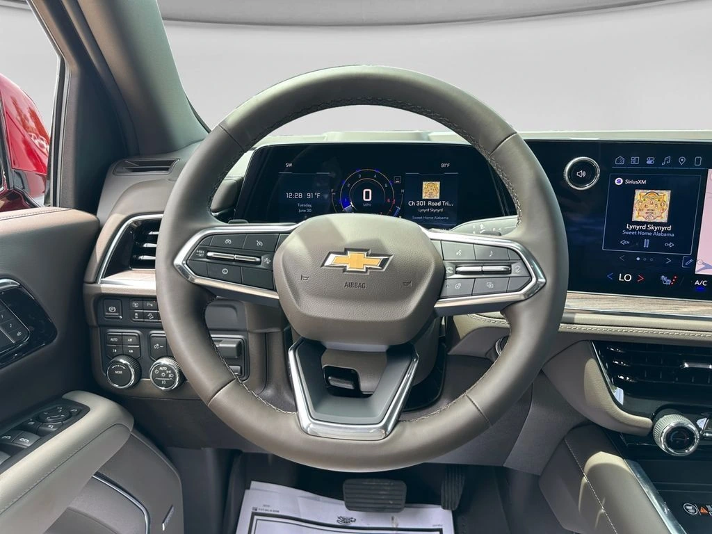 2026 Chevrolet Suburban LT - Photo 13
