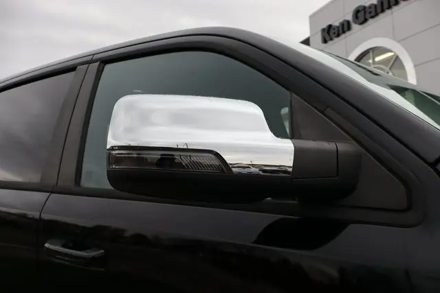 2025 Ram 1500 Laramie photo 2