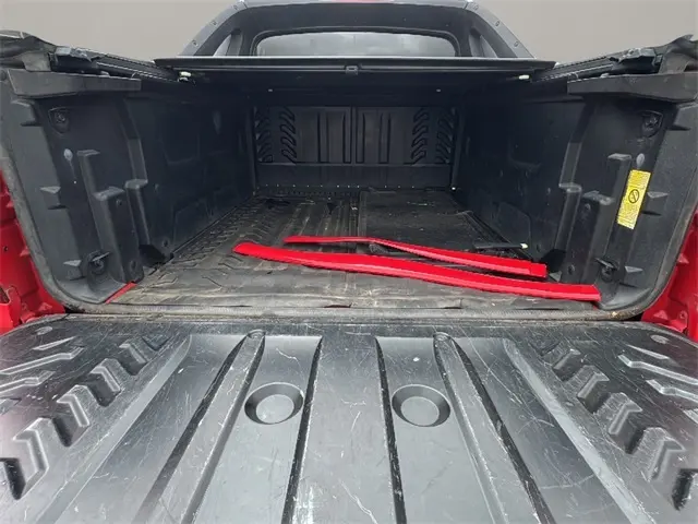 2009 Chevrolet Avalanche LS photo 21