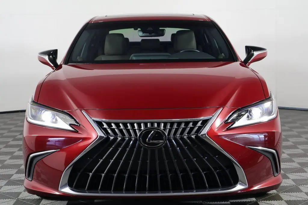 2025 Lexus ES 300h Premium photo 2