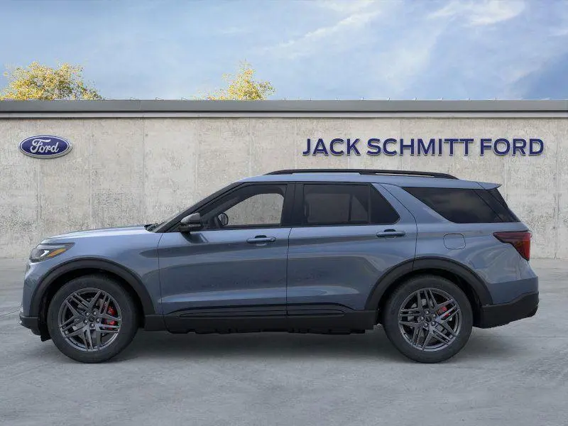 2026 Ford Explorer ST photo 2