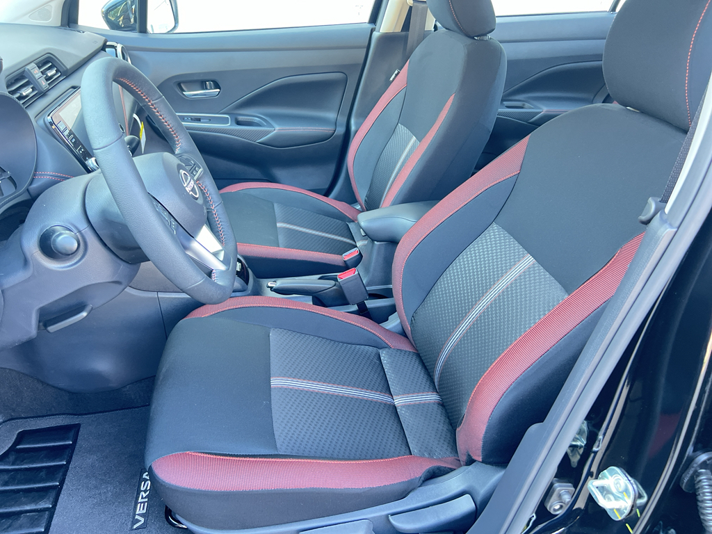 2025 Nissan Versa SR photo 10