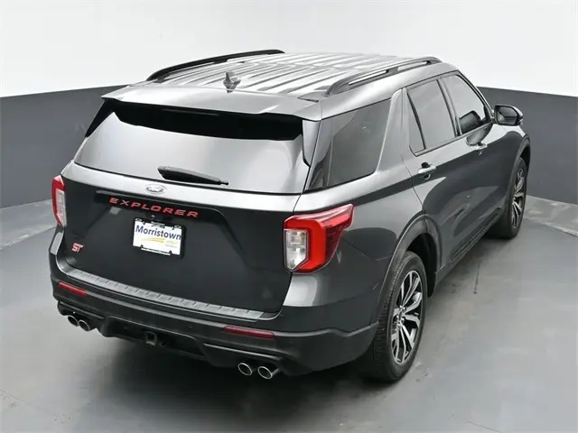 2020 Ford Explorer ST photo 25
