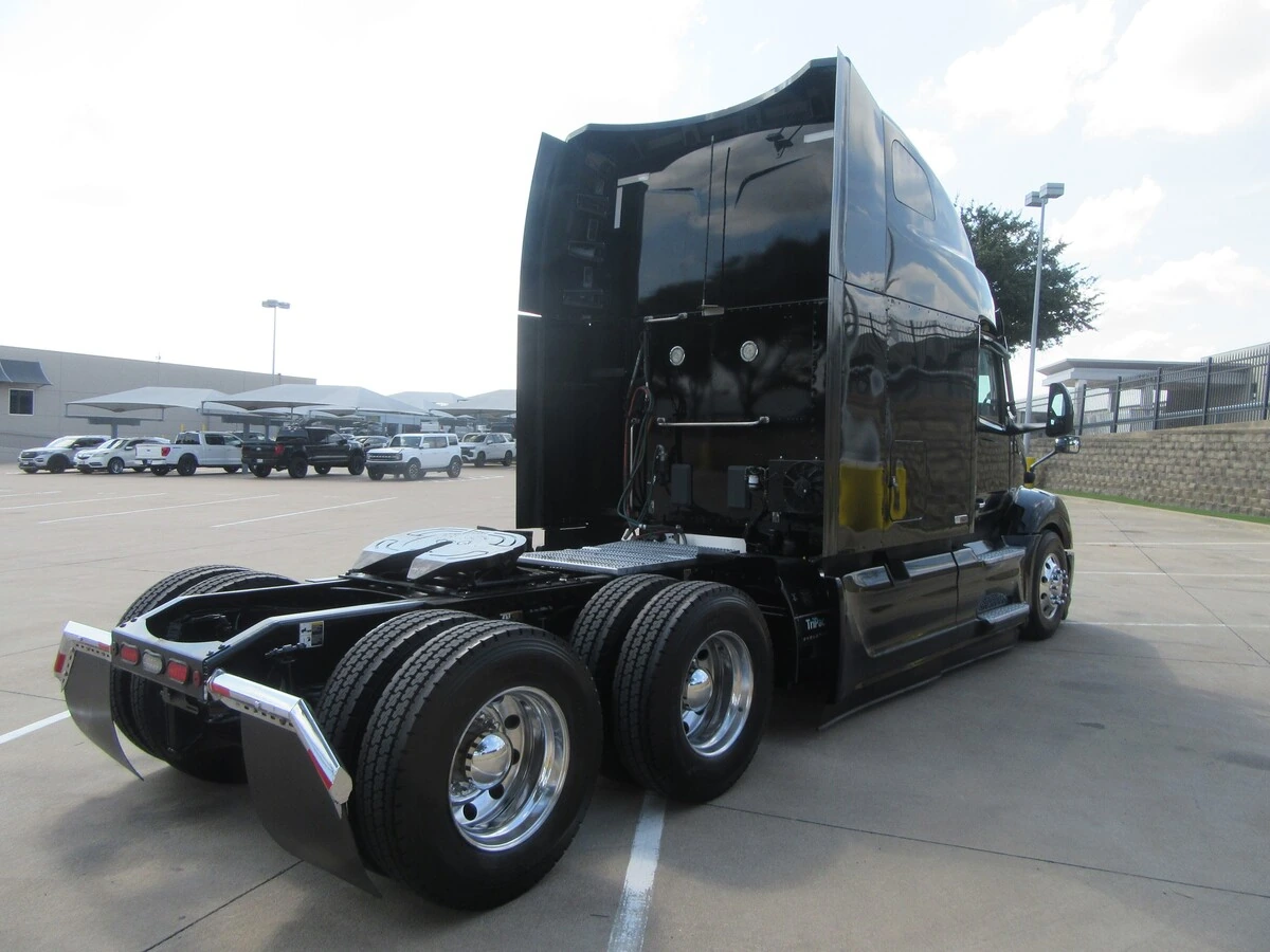 2023 Peterbilt 579 — photo 4
