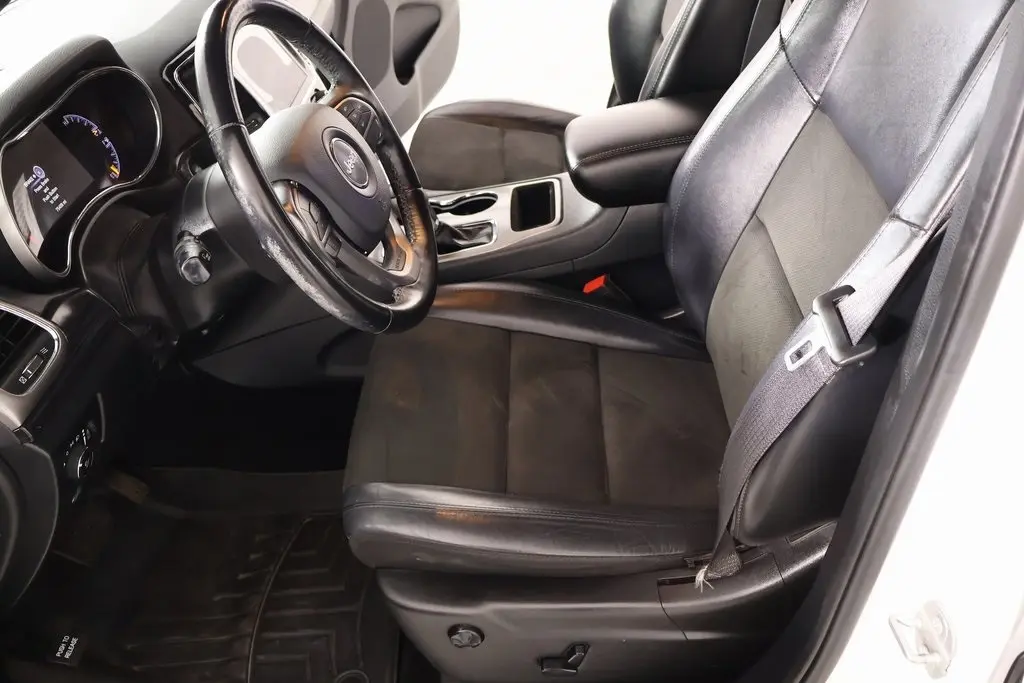 2020 Jeep Grand Cherokee Altitude photo 10