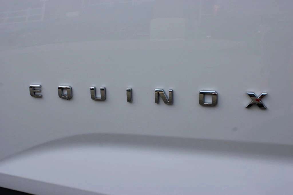2027 Chevrolet Equinox LT - Photo 25