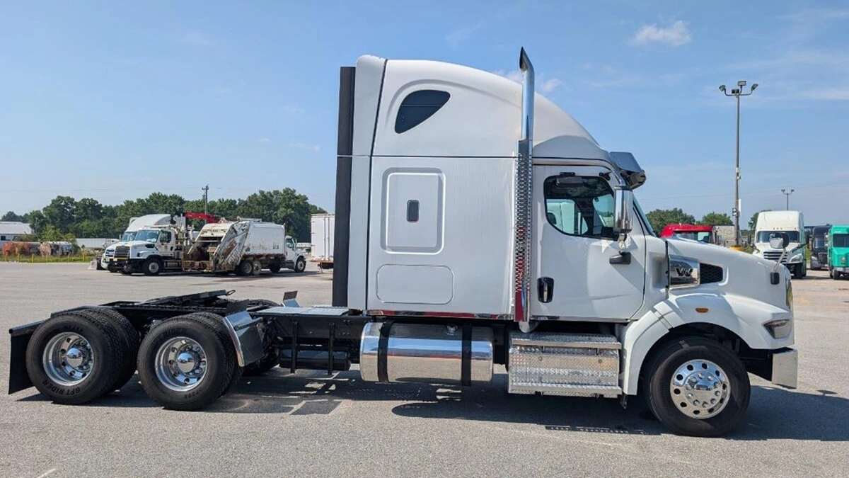 2022 Western Star 49X — photo 4