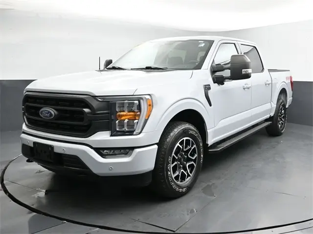 2021 Ford F-150 XLT FX4 photo 3