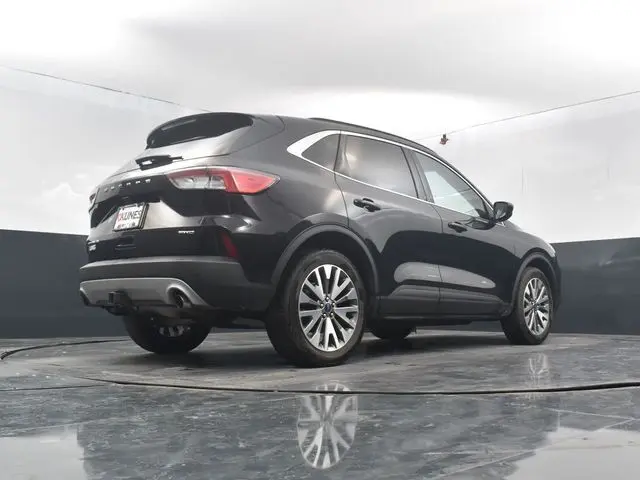 2022 Ford Escape Titanium photo 33
