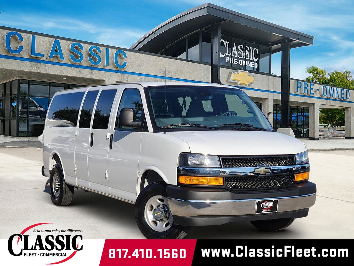 2025 Chevrolet Express Passenger