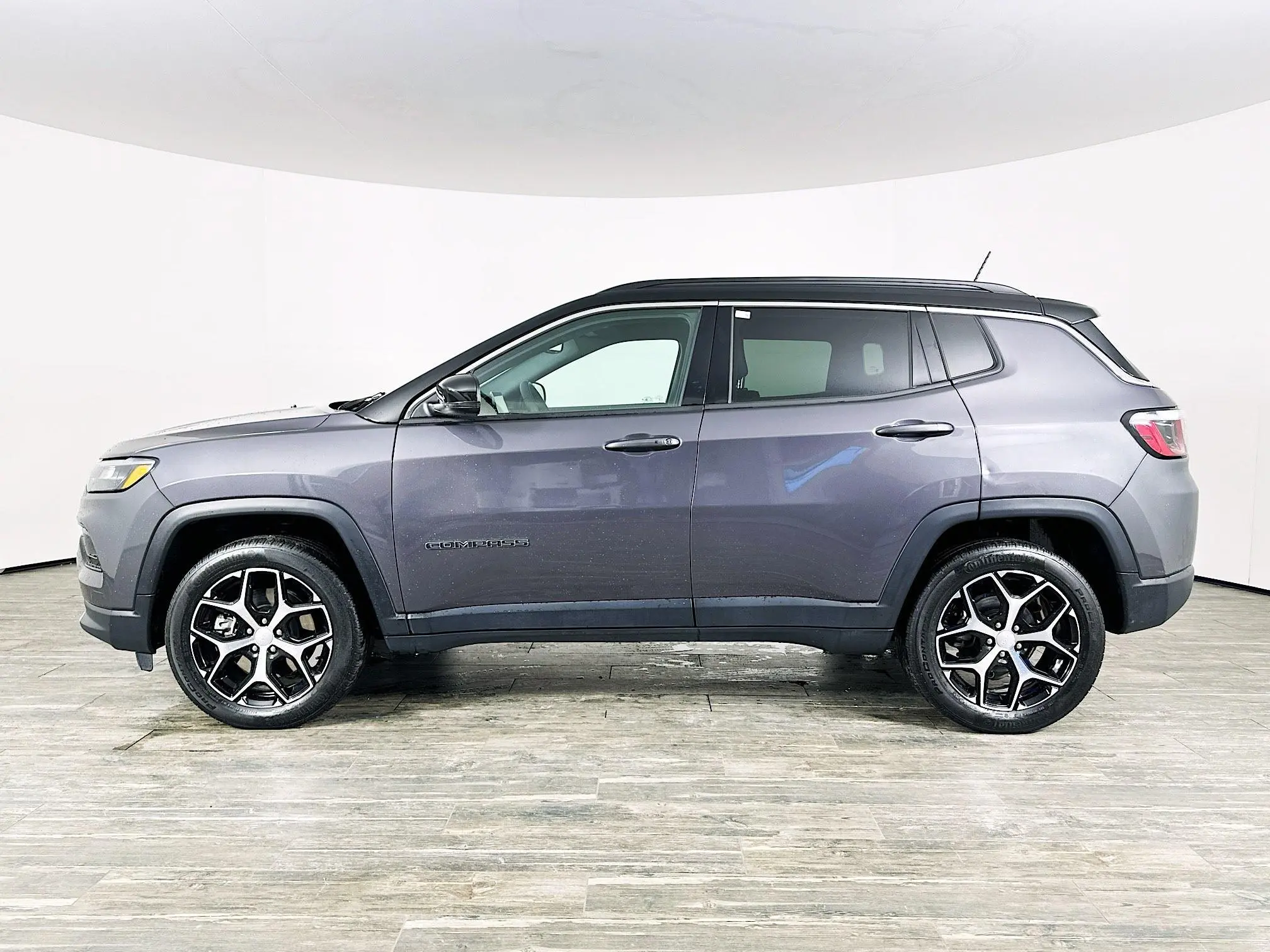 2024 Jeep Compass Limited photo 7