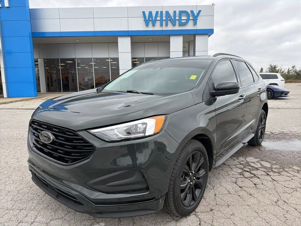 2022 Ford Edge SE
