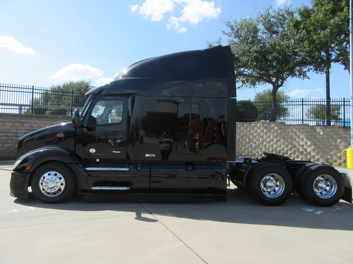 2023 Peterbilt 579 — photo 6