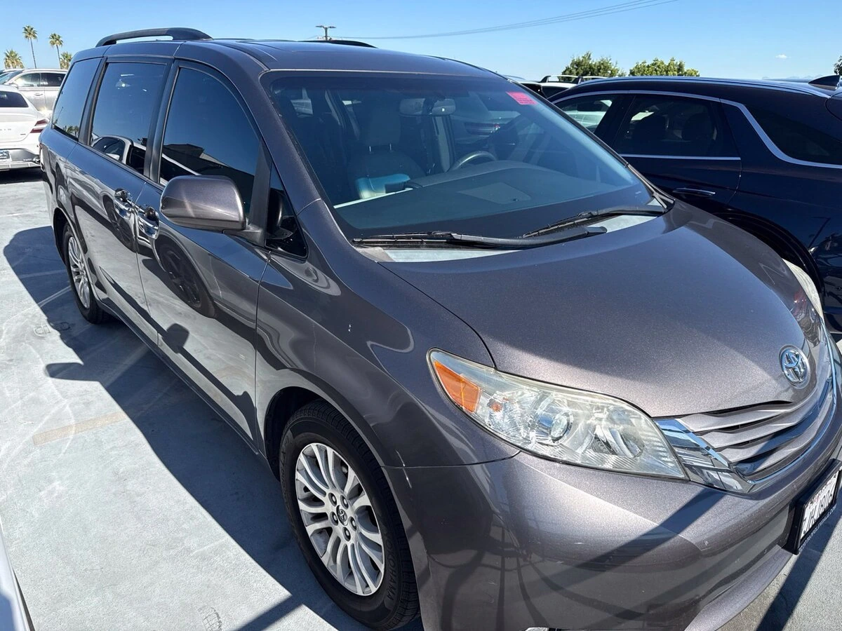 2015 Toyota Sienna