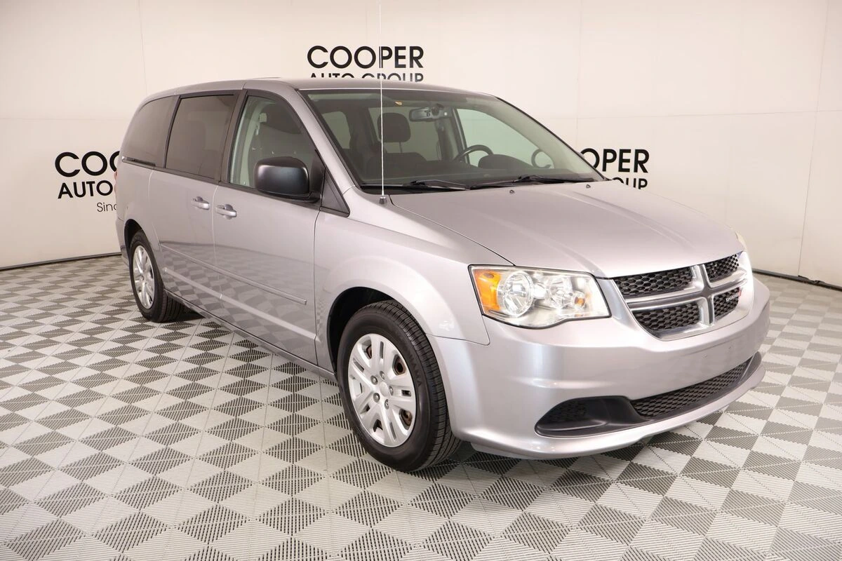 2017 Dodge Grand Caravan SE's photo