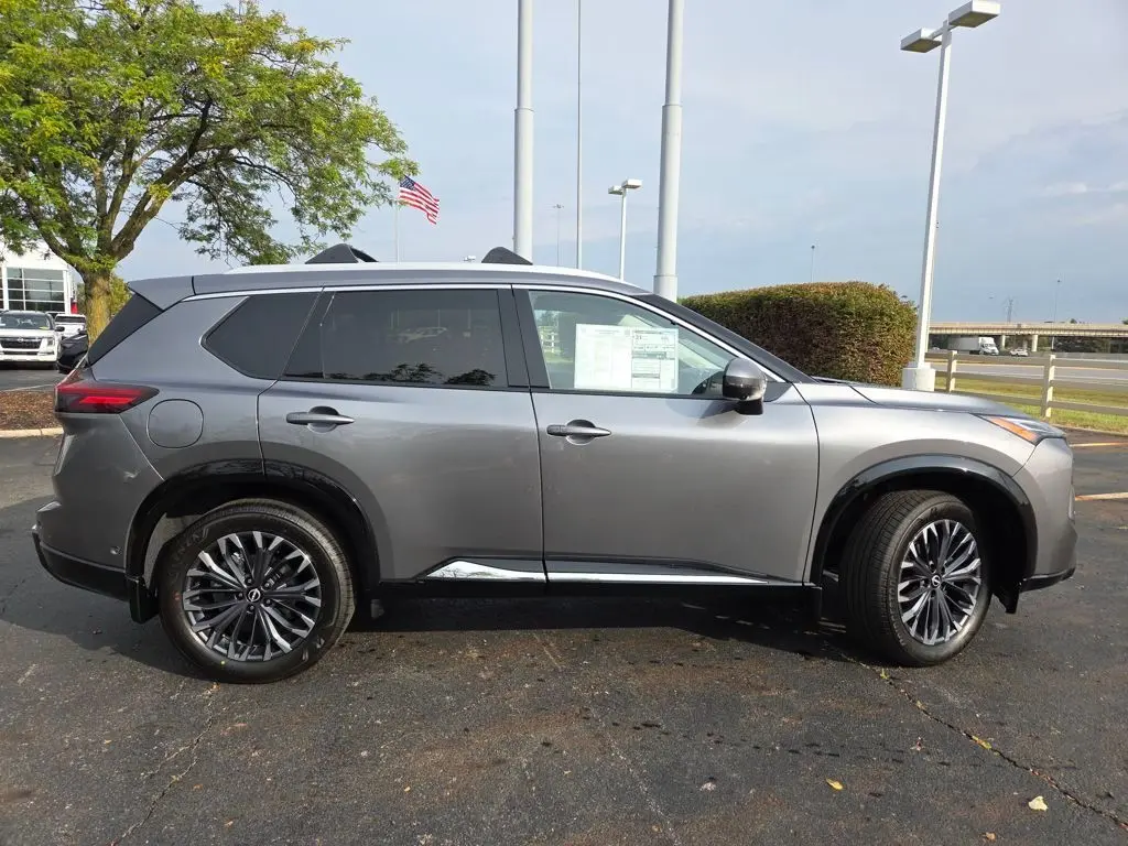 2026 Nissan Rogue Platinum photo 28