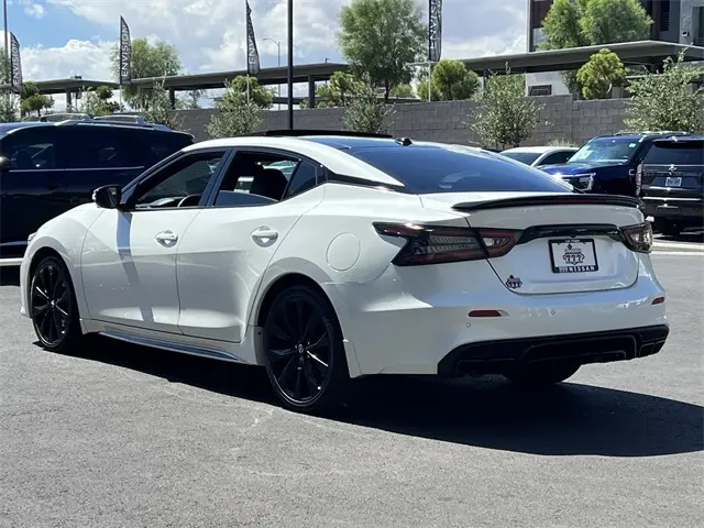 2021 Nissan Maxima SR photo 3