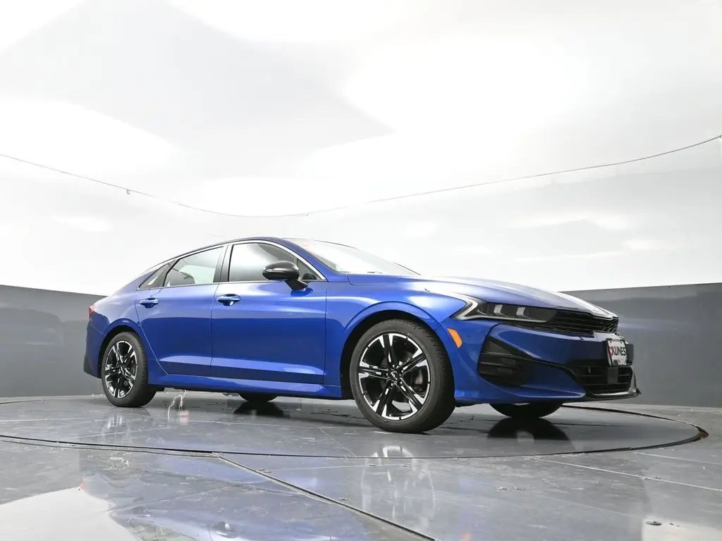 2022 Kia K5 GT-Line photo 40