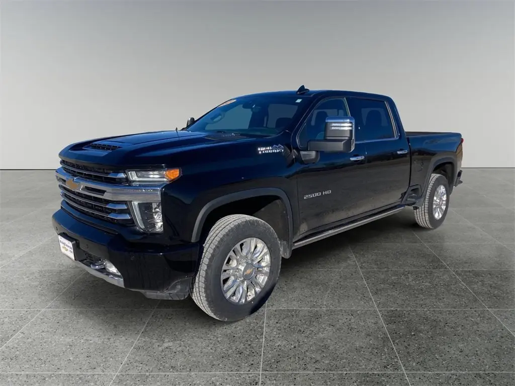 Used 2021 Chevrolet Silverado 2500HD High Country with VIN 1GC4YREY6MF304630 for sale in Oskaloosa, IA