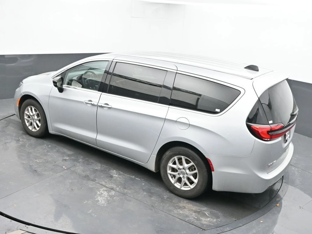 2024 Chrysler Pacifica Touring L - Photo 42