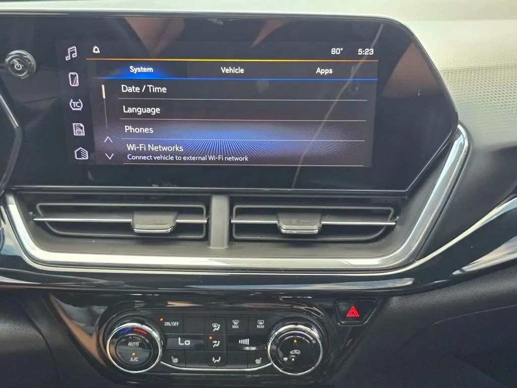 2024 Chevrolet Trax photo 23