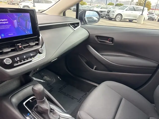 2023 Toyota Corolla LE photo 21