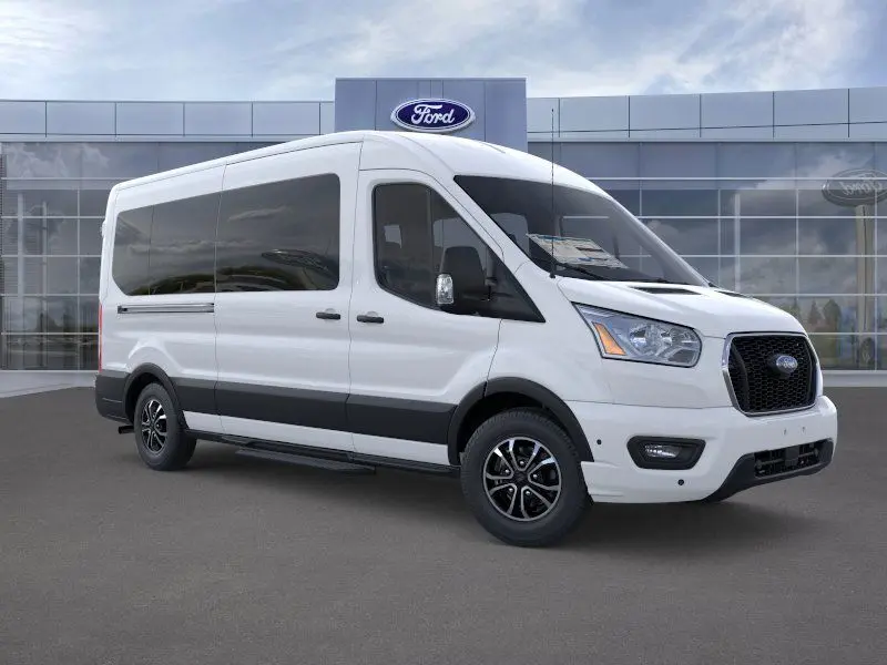2025 Ford Transit photo 4