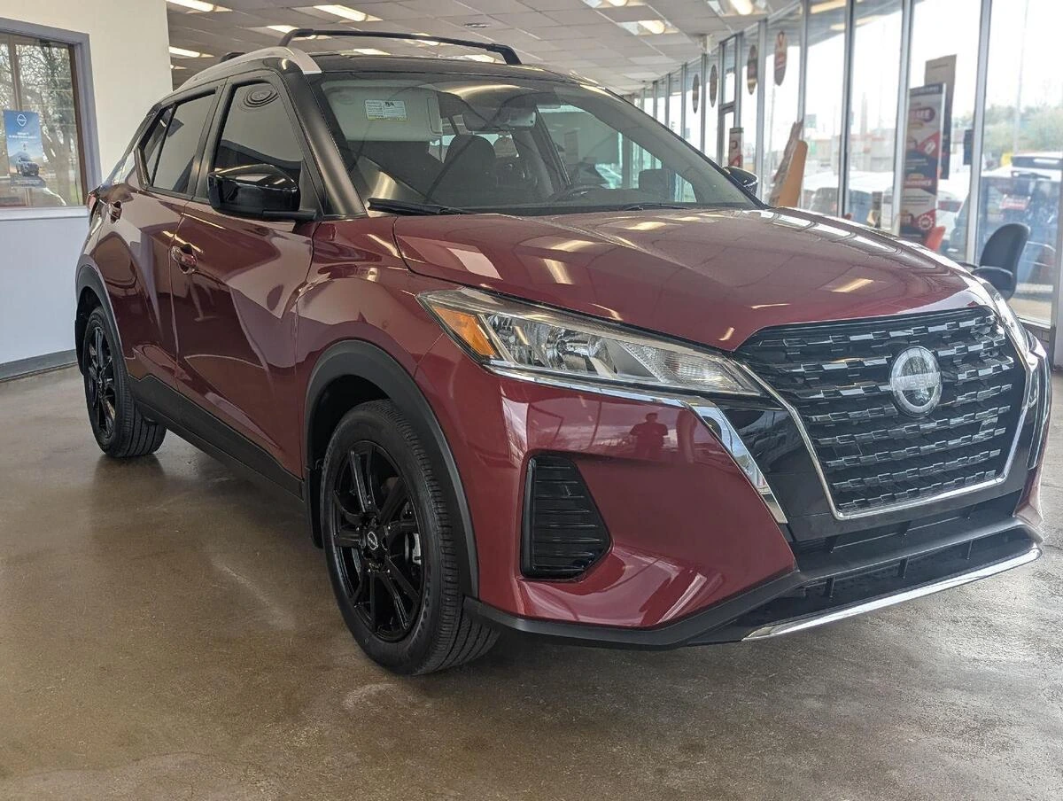 2023 Nissan Kicks SV