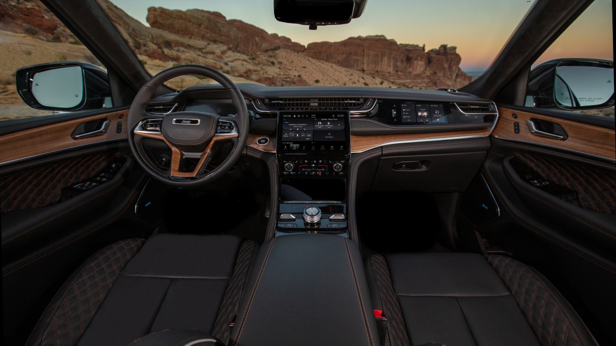 2025 Jeep Grand Cherokee Interior Cabin Dashboard