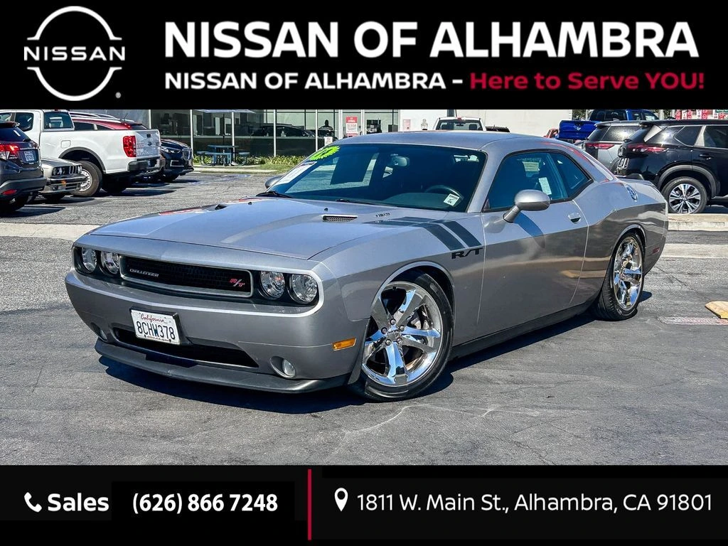 2014 Dodge Challenger R/T's photo
