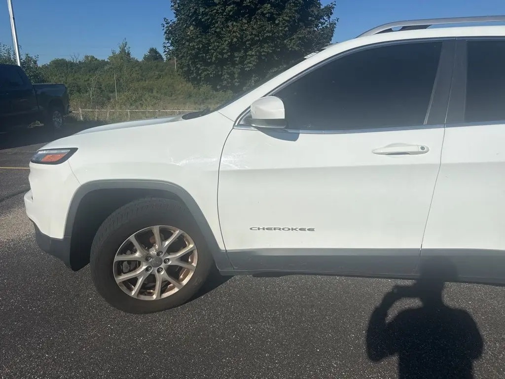 2014 Jeep Cherokee Latitude photo 5