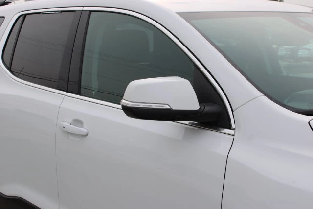 Used 2021 GMC Acadia SLE with VIN 1GKKNRLS3MZ109649 for sale in Aurora, OH