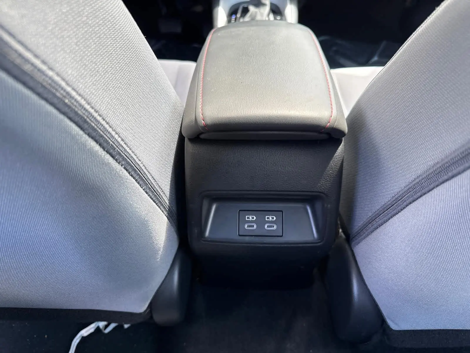 2024 Toyota Corolla SE Premium photo 32