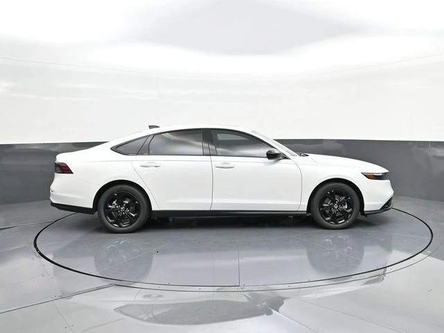 2025 Honda Accord SE - Photo 21