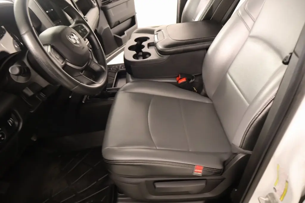 2024 Ram 2500 Tradesman photo 11