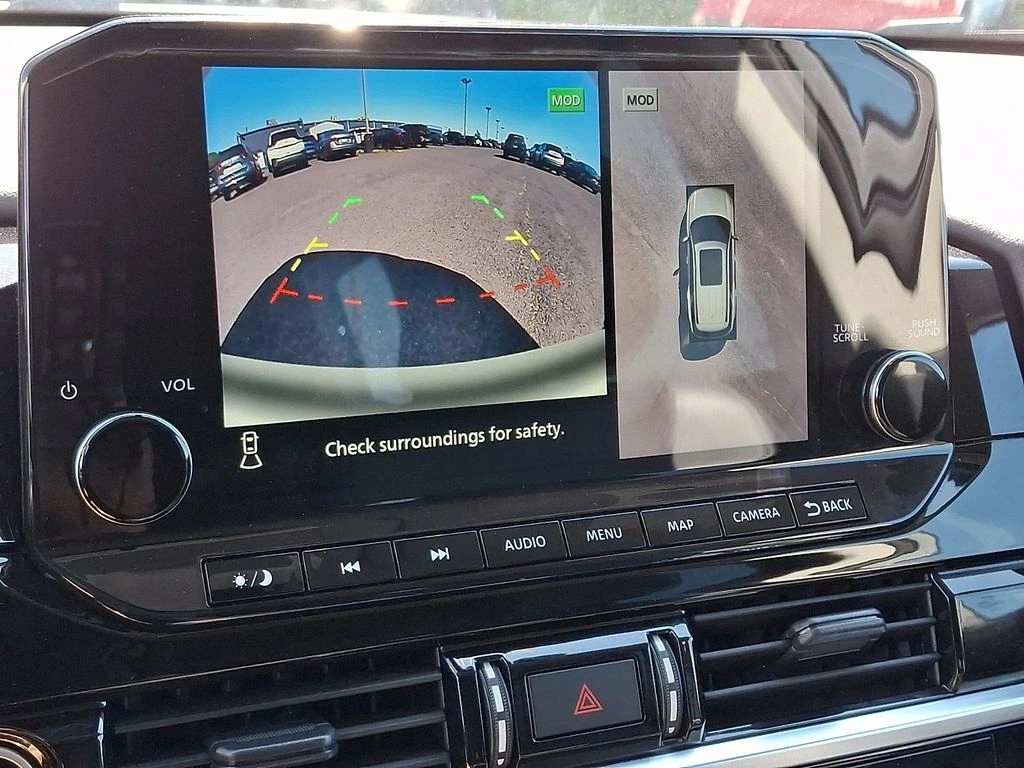 2023 Nissan Pathfinder SL - Photo 18