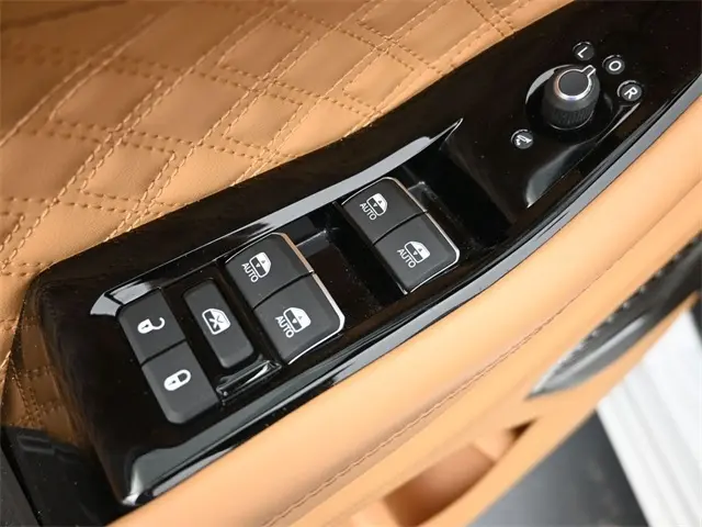 2024 Jeep Grand Cherokee L Summit photo 11